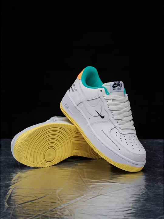 Erkaklar krossovkalari NikeAirforse clasic