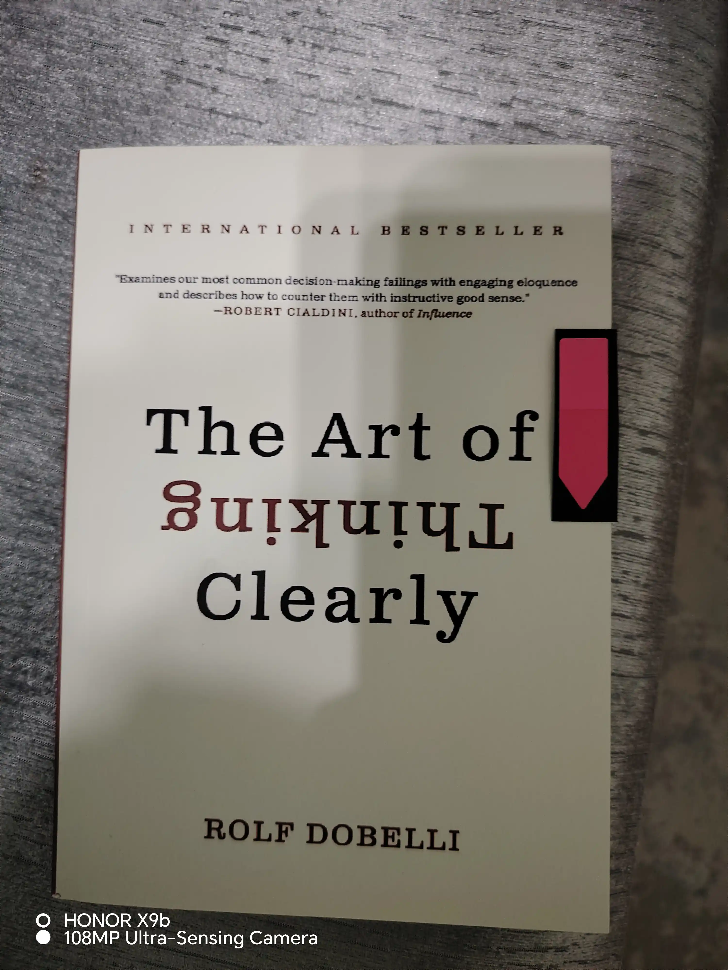 The art of thinking clearly. Rolf Dobelli (Книга на английском языке)