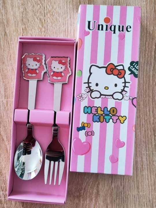 Набор ложка и вилка с ярким дизайном для детей hello kitty, spange bob, doraemon