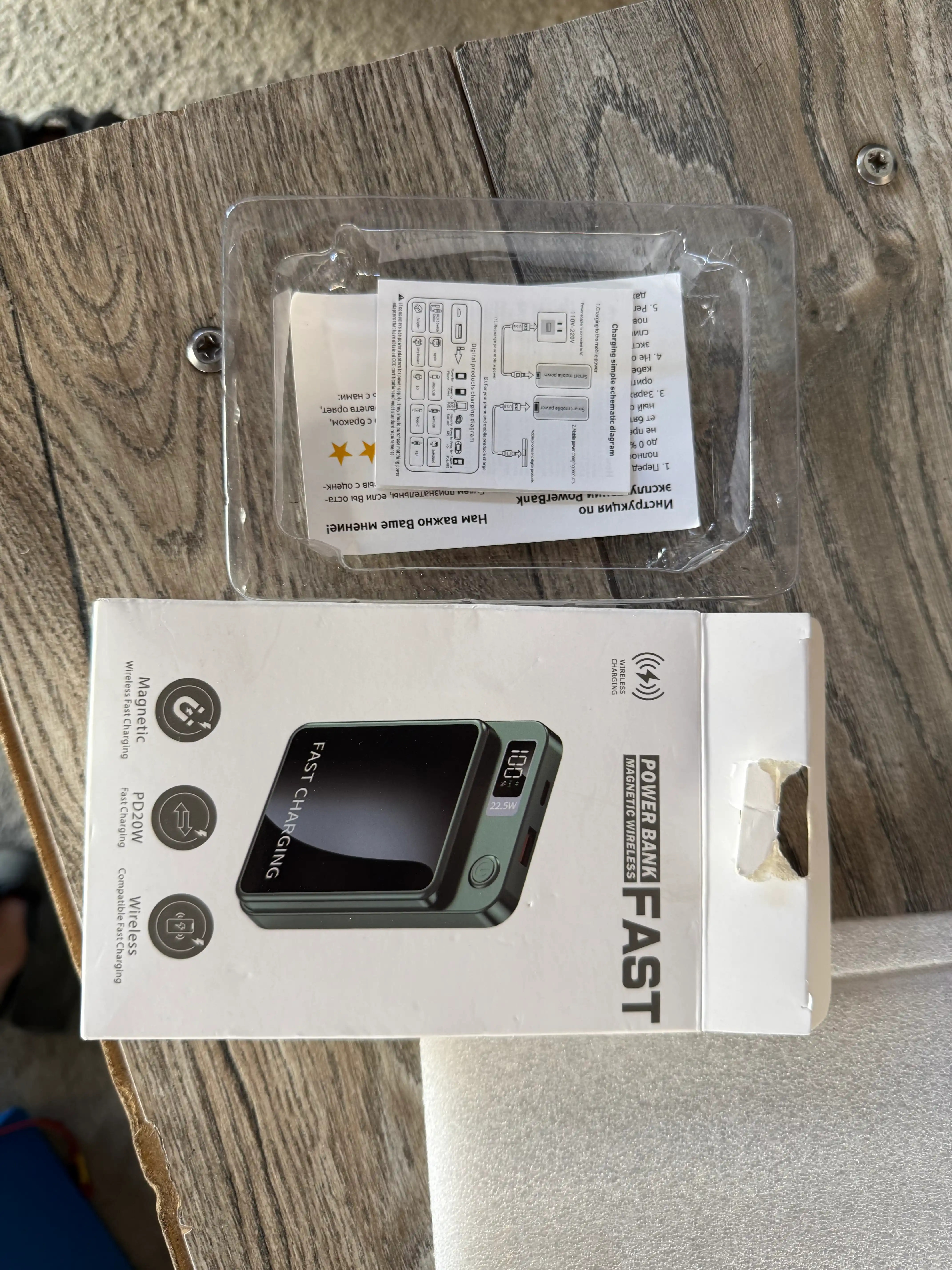 Tashqi akkamulyator, simsiz Power Bank, 10 000 mA/soat , 22.5W quvvatlash, MagSafe