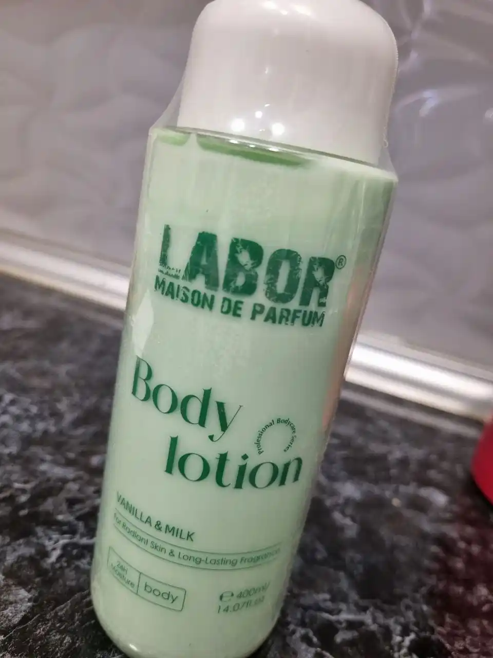 Лосьон для тела 400 мл Labor body lotion, увлажняющий и парфюмированный