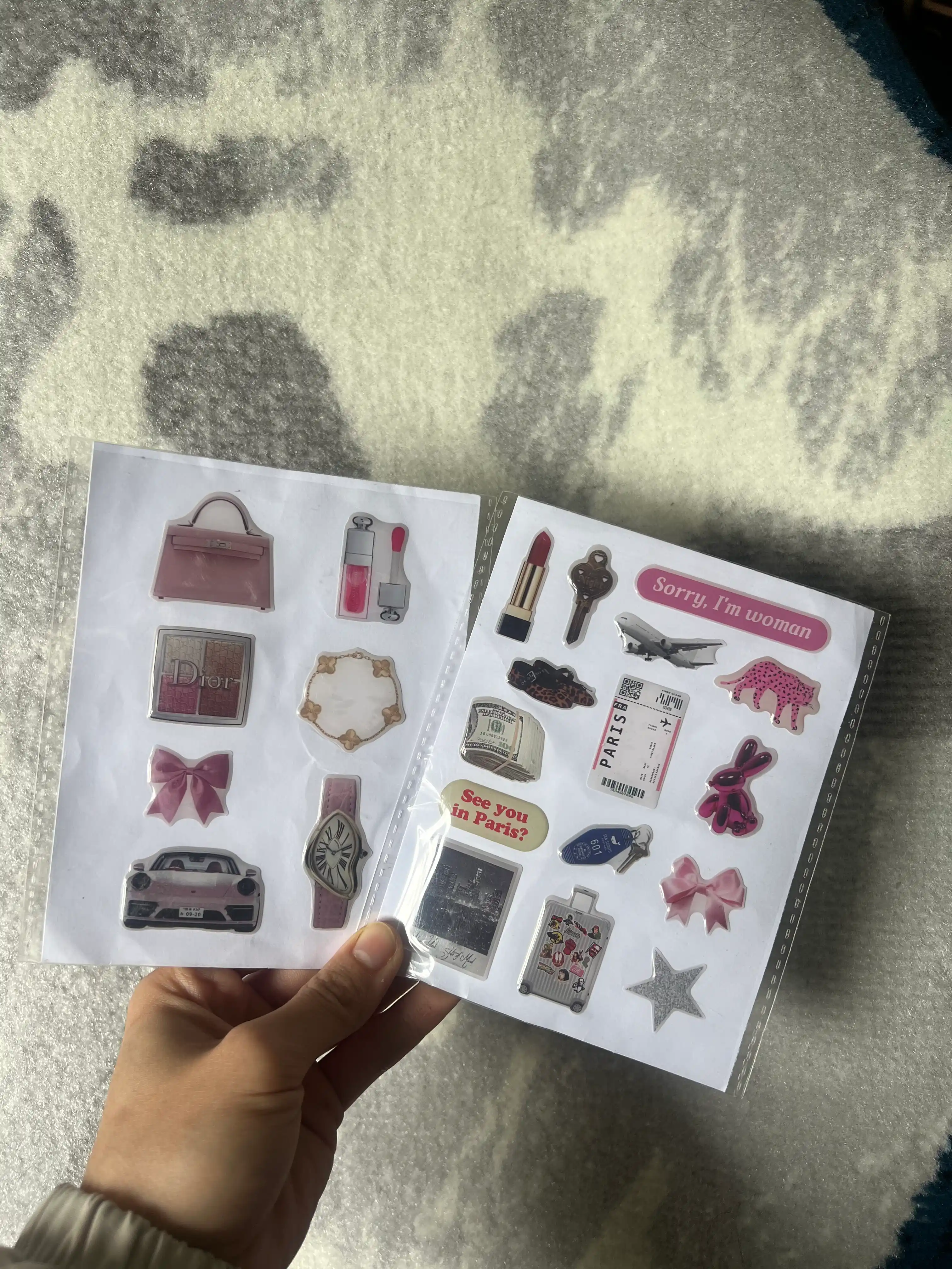 Telefon, iPhone, noutbuk va quloqchinlar uchun 3D stiker stikeri