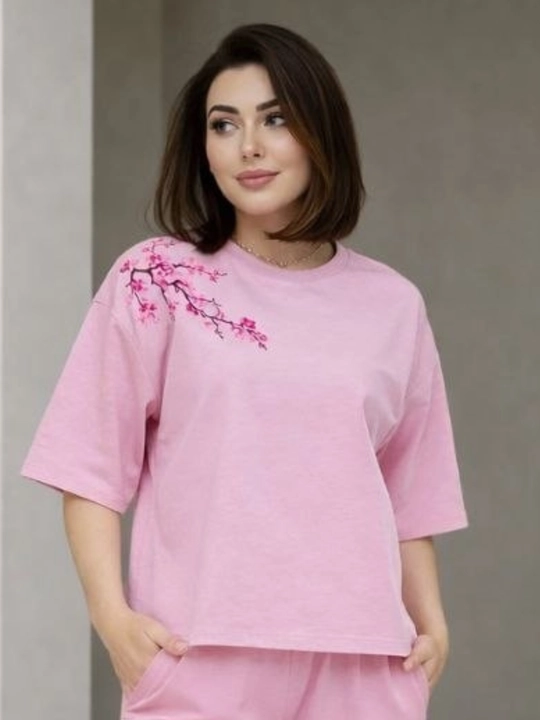 Ayollar uchun sport Sakura printli dvoyka костюм MiuMiu uslubida | Yozgi qulay set (44–52)