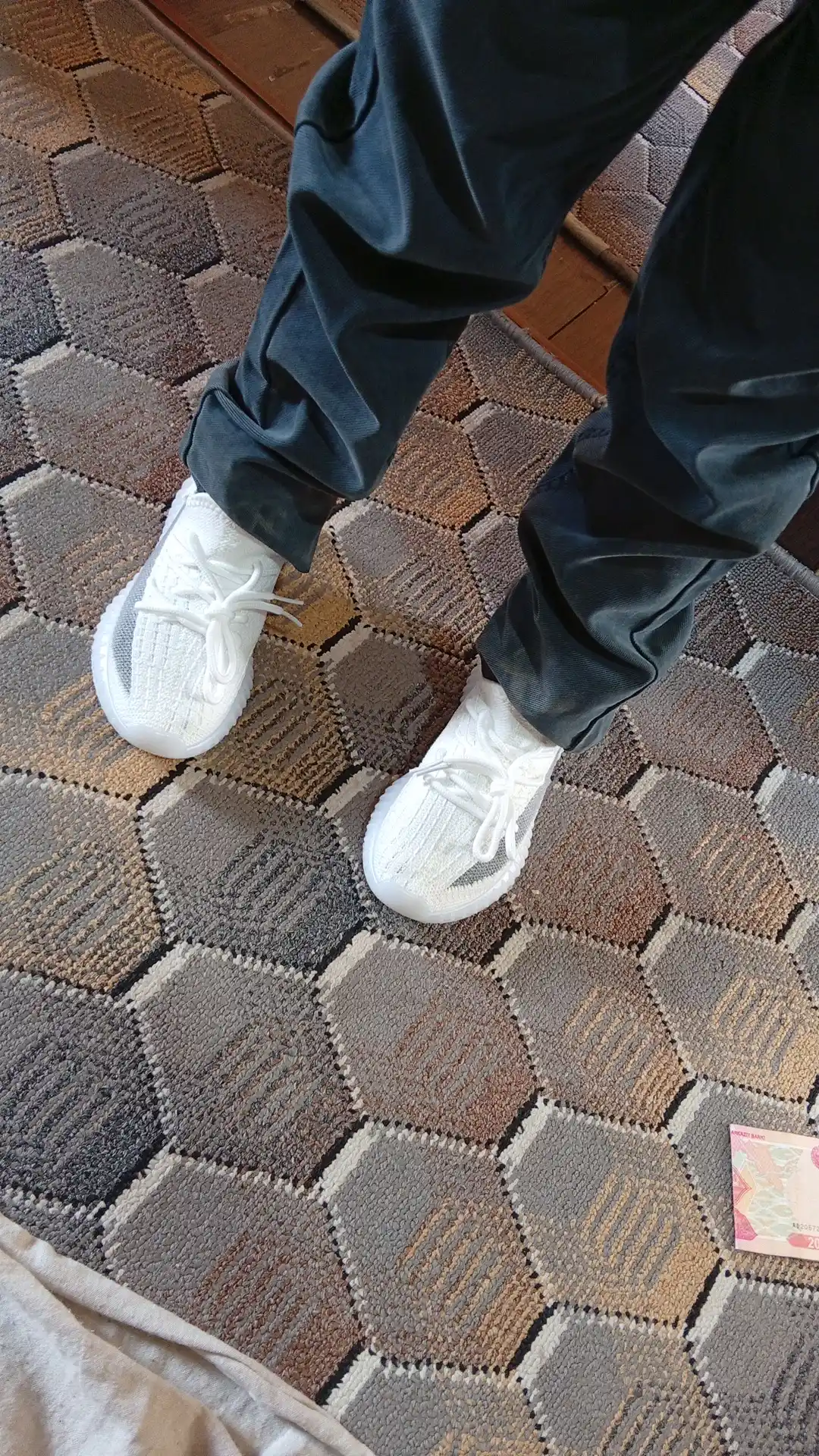 Qizlar va og'il bolalar uchun Yeezy krossovkalar, 27-37
