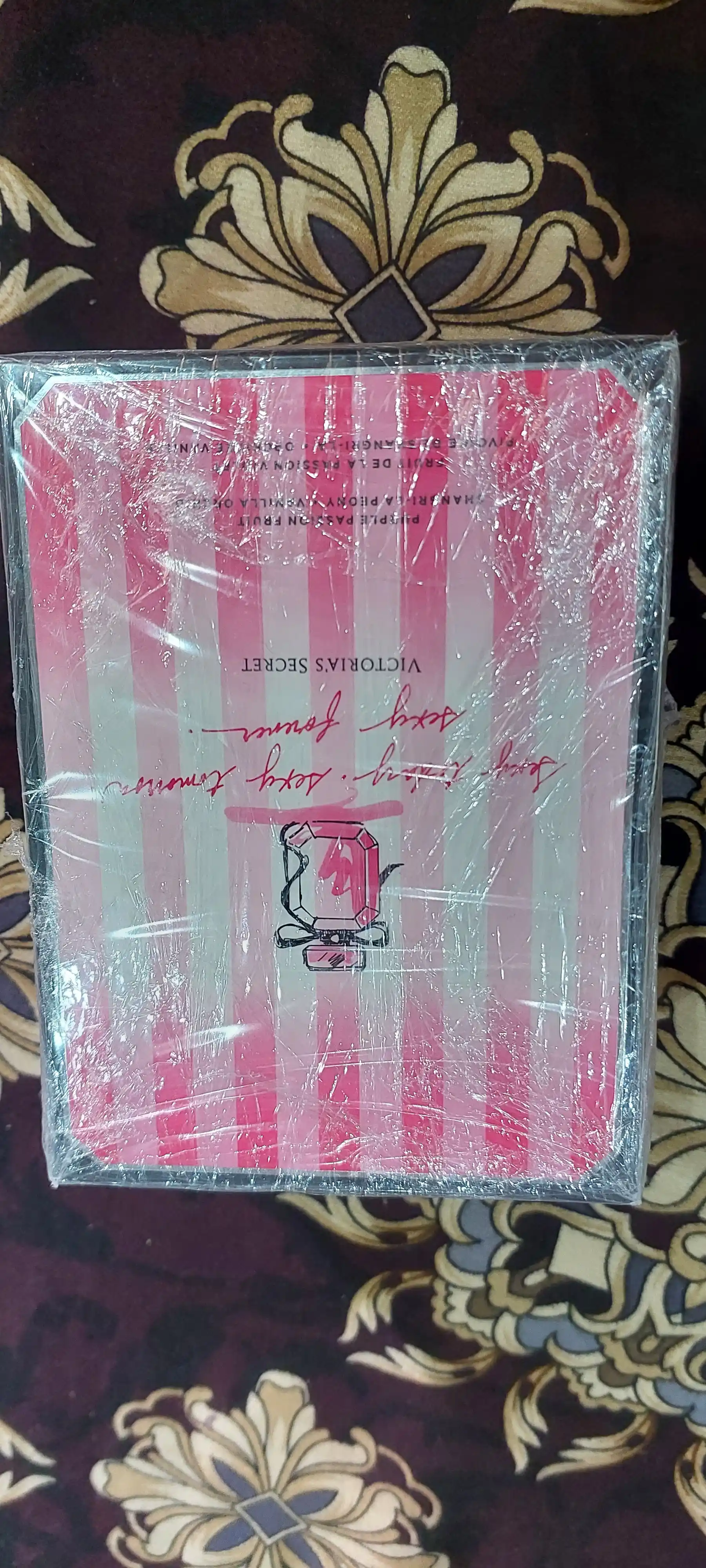Victorias Sekret Bombshell parfyum suvi, hajmi: 100 ml