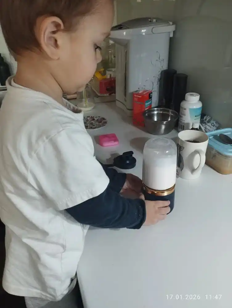 Smuzi va kokteyllar uchun simsiz mini blender, ko'chma, elektr shaker