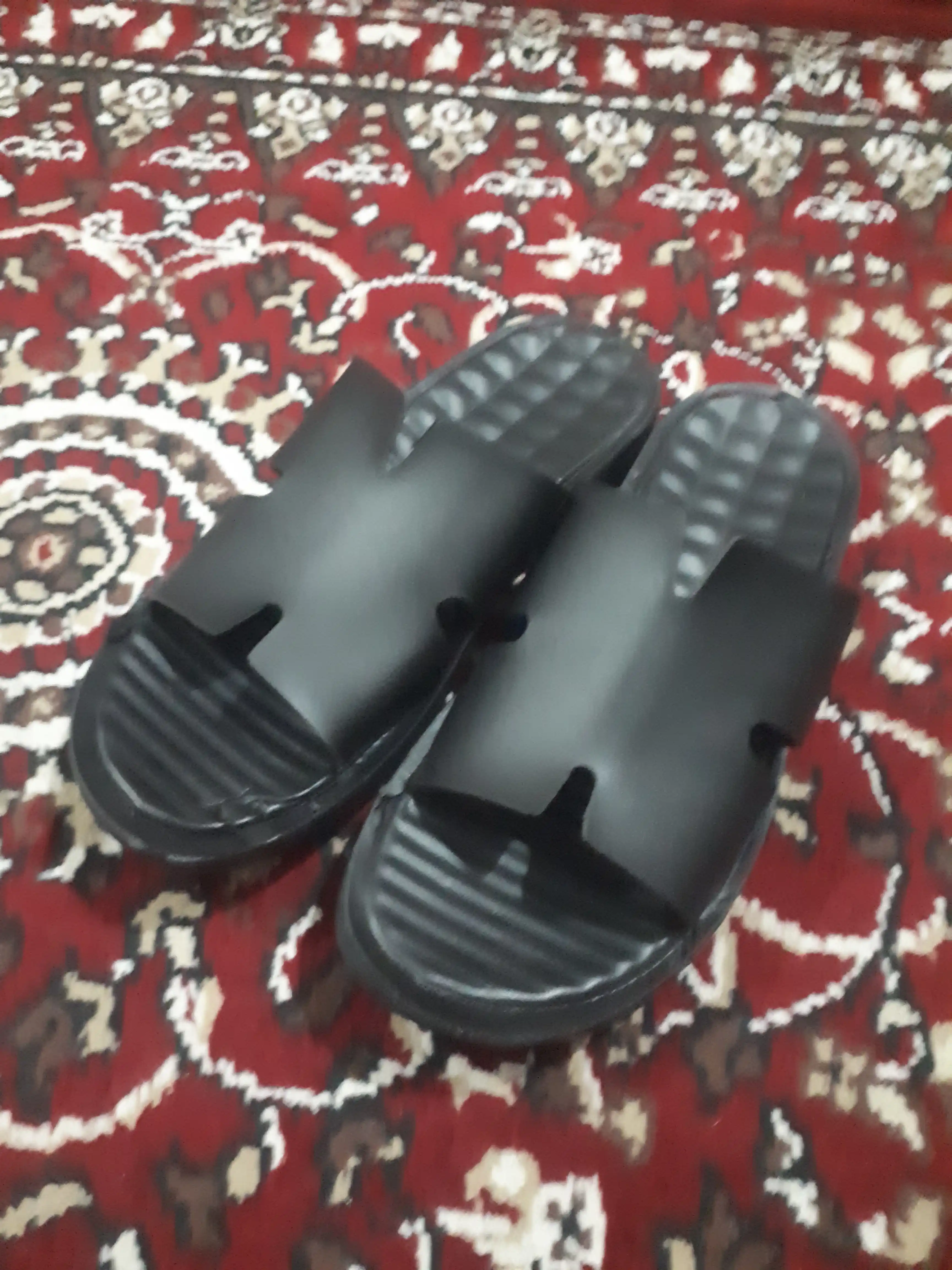 Erkaklar oyoq kiyimlari, Hermes shippaklari, 39-44