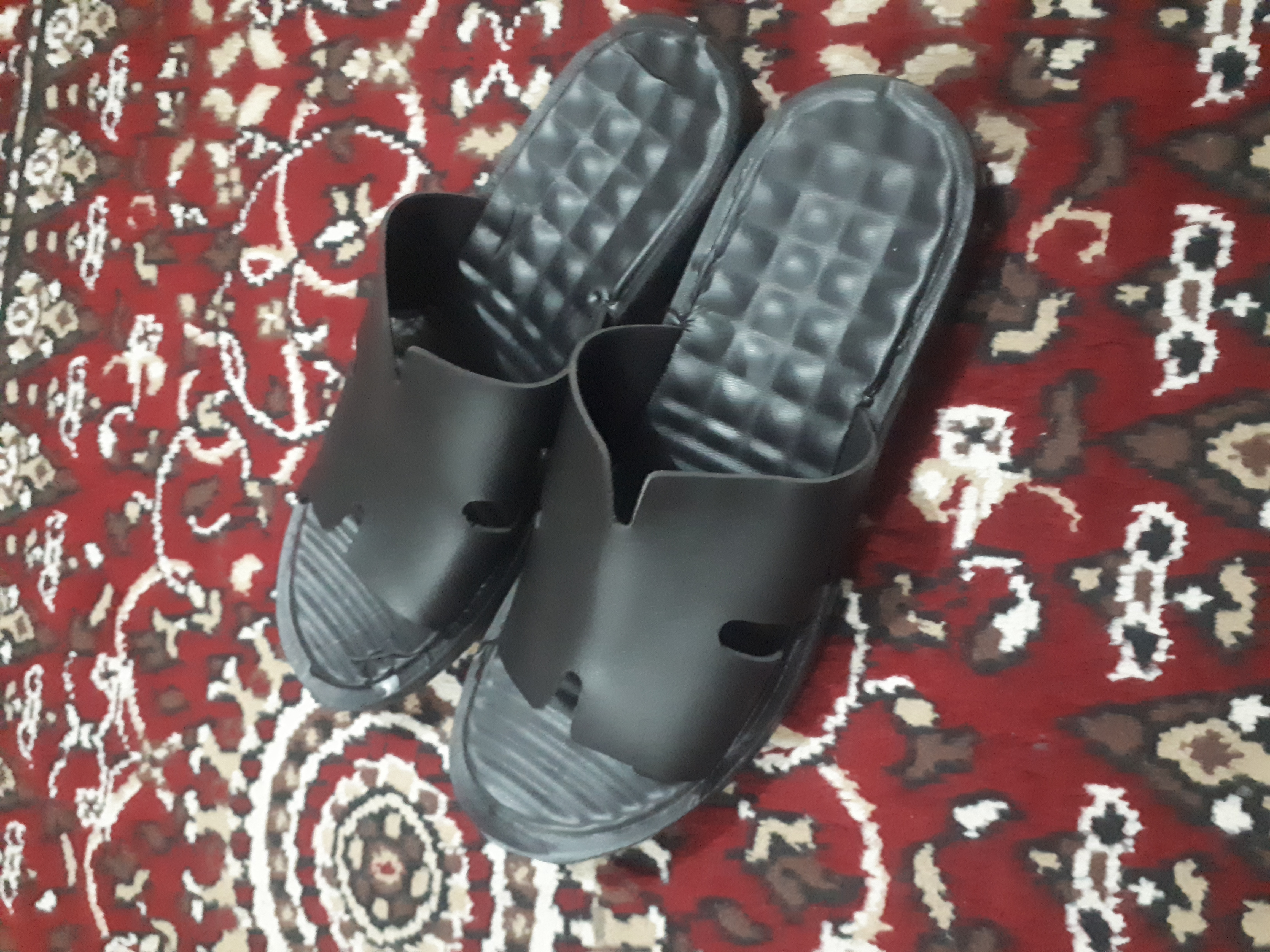 Erkaklar oyoq kiyimlari, Hermes shippaklari, 39-44