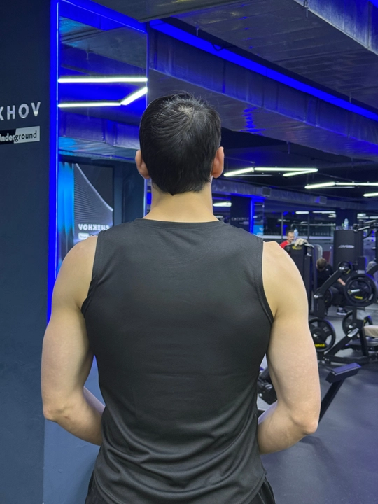 Erkaklar uchun mayka Gymshark, kompression, sport, elastik, tez quriydigan, fitnes uchun