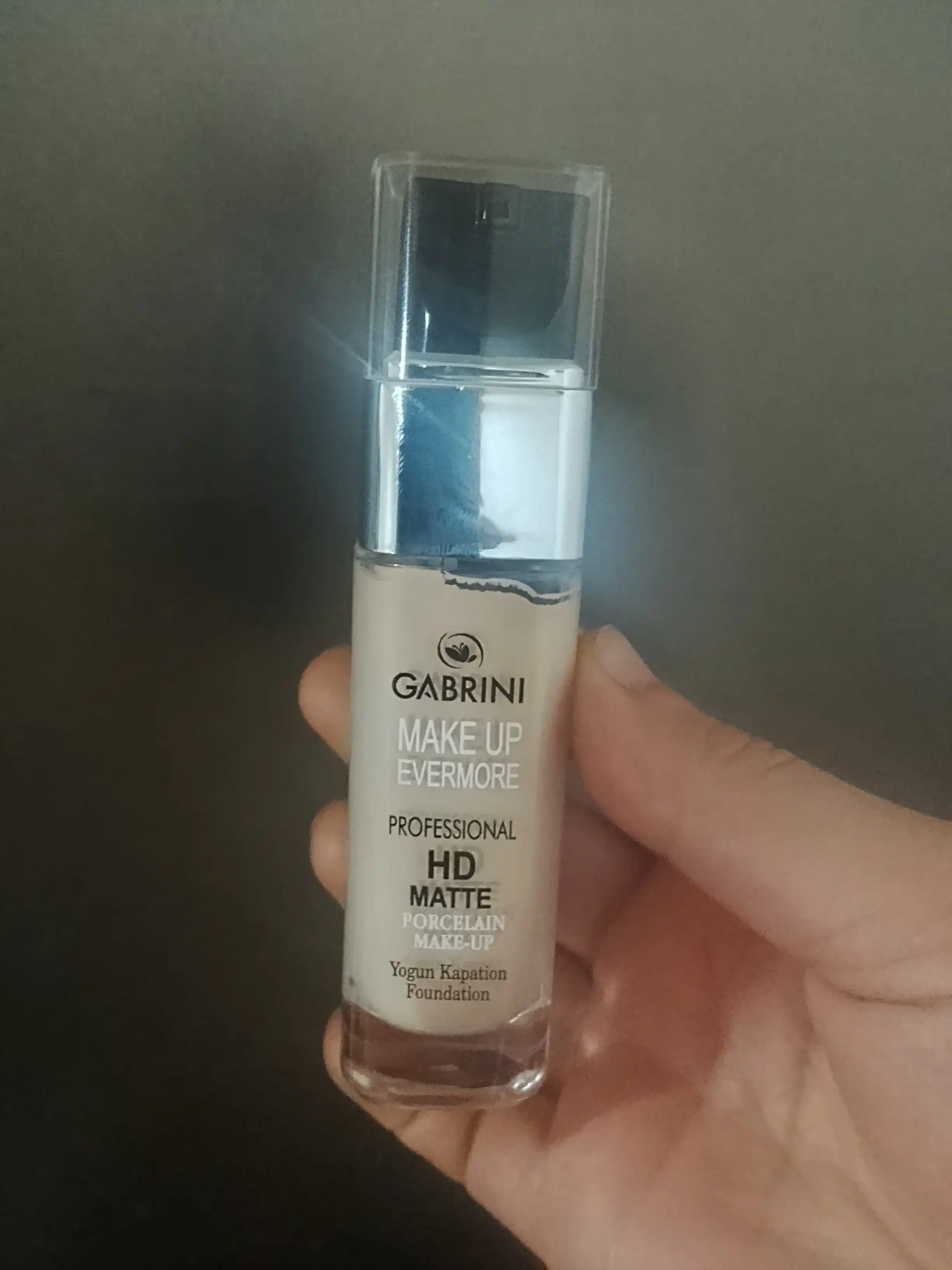 Ayollar uchun Gabrini matlovchi tonal kremi, HD Matte Make up Evermore foundation, 30 ml