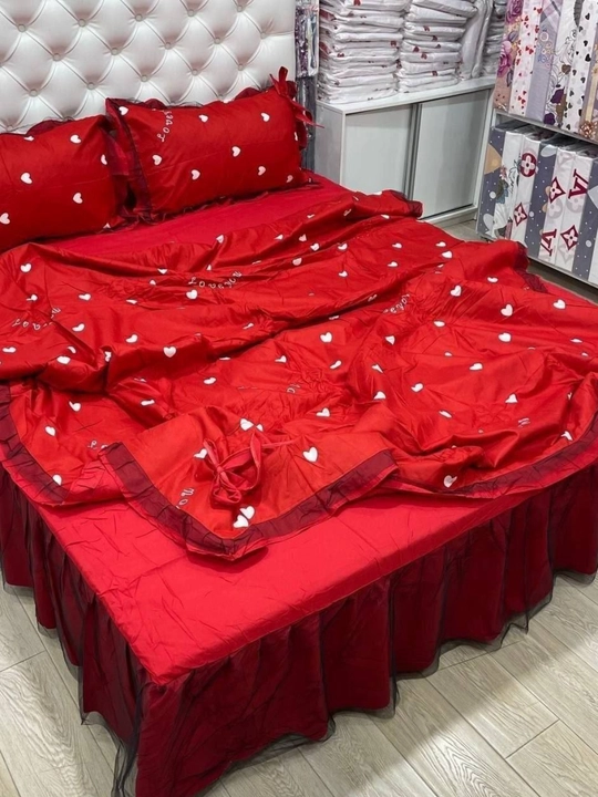 Двуспальное постельное белье, изготовлено из хлопка