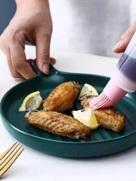 Дозатор для масла с силиконовой кисточкой удобный кухонный диспенсер