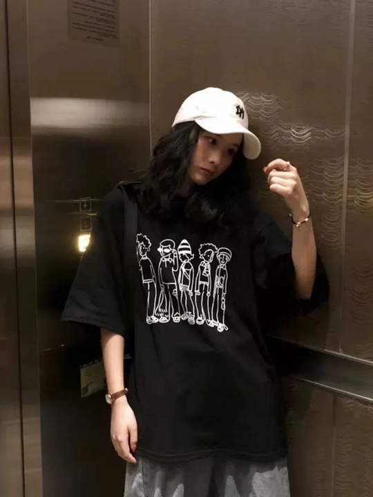 Женская футболка oversize – стильная футболка для женщин