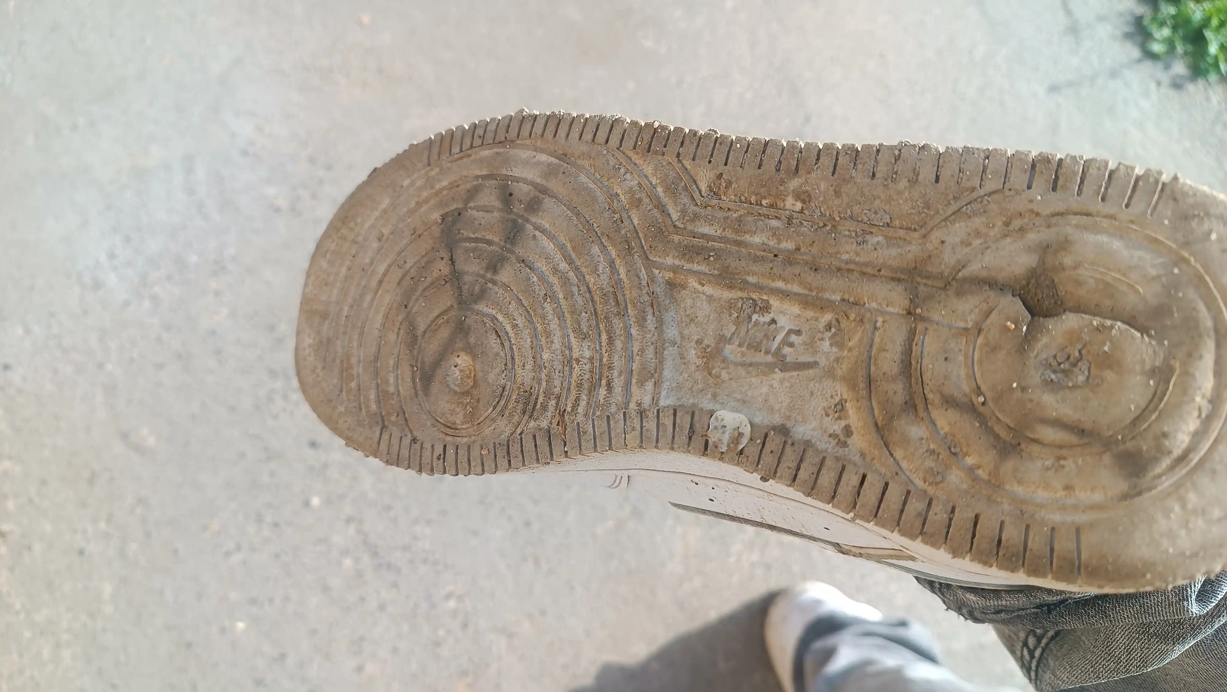Nike air force, женские и мужские кроссовки, рекомендуется брать на 1 размер больше