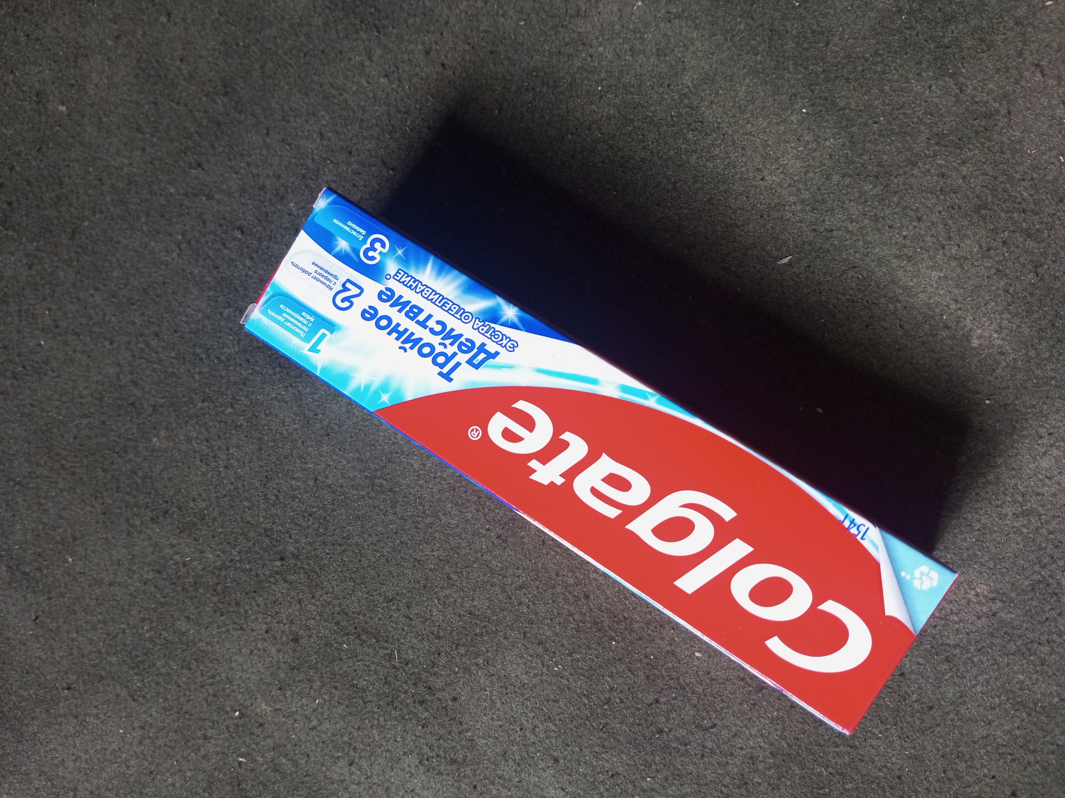 Зубная паста Colgate Экстра отбеливание для восстановления естественной белизны зубов, 100 мл