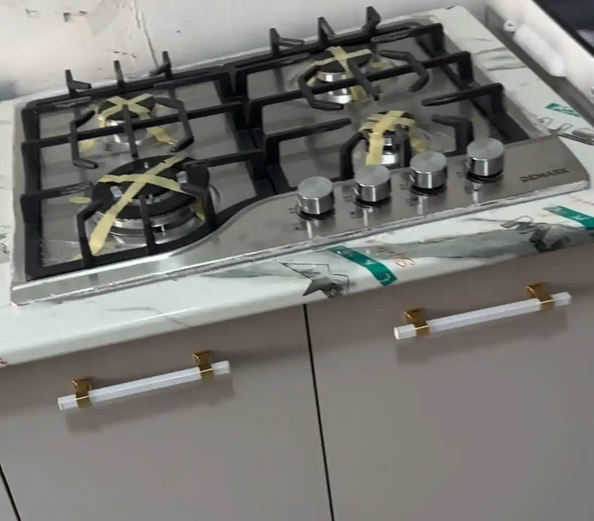 Встраиваемая варочная панель DEMARK CFGH-S4501