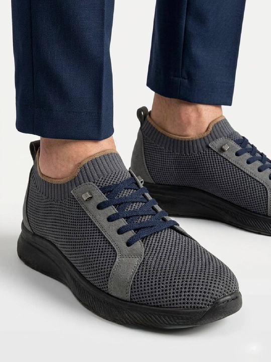 Erkaklar krossovkasi, sport oyoq kiyimi, kundalik krasovka, yengil sneaker, 39–44