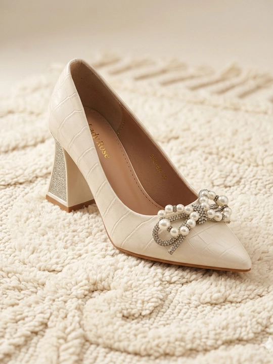 Ayollar lodochkalari