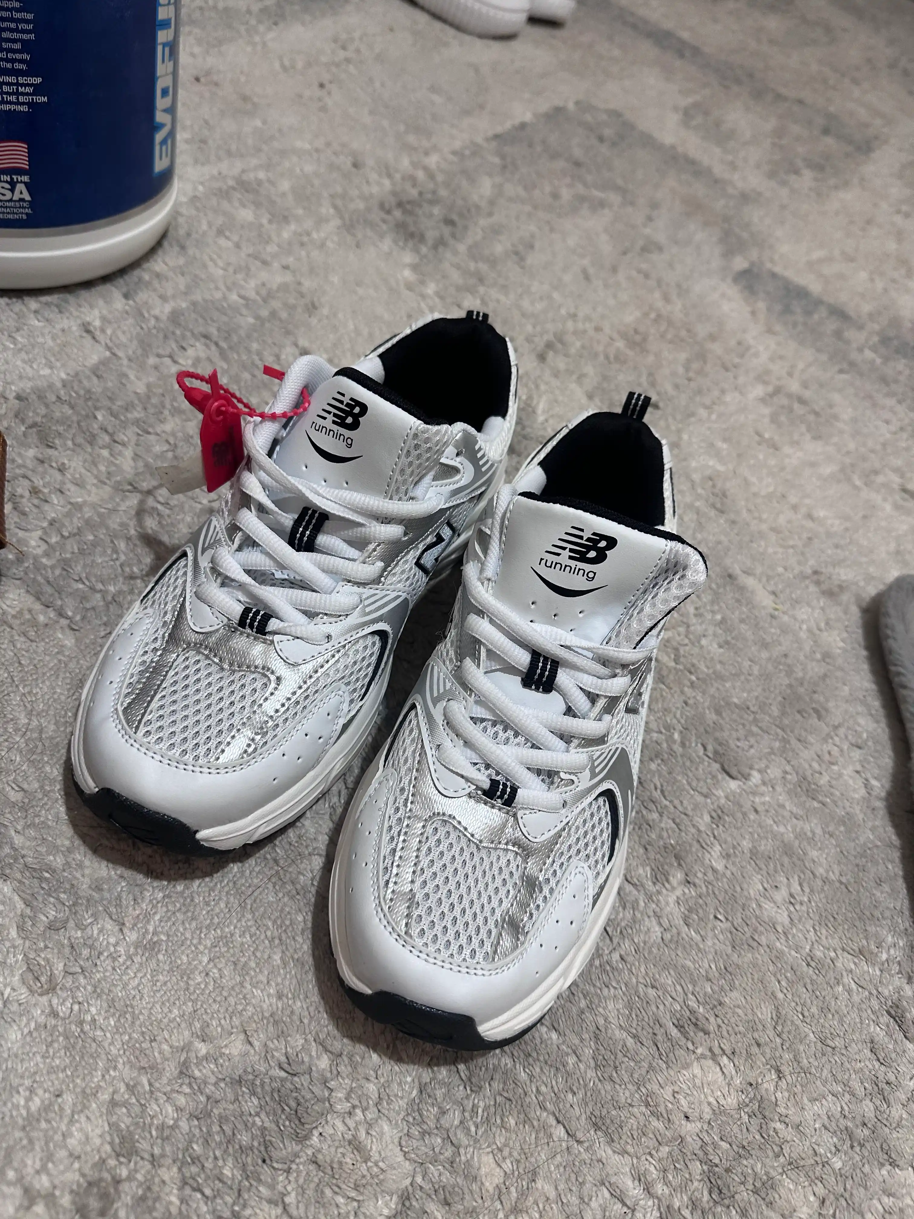 Erkaklar va ayollar krossovkalari NB running, 530, sport poyabzali