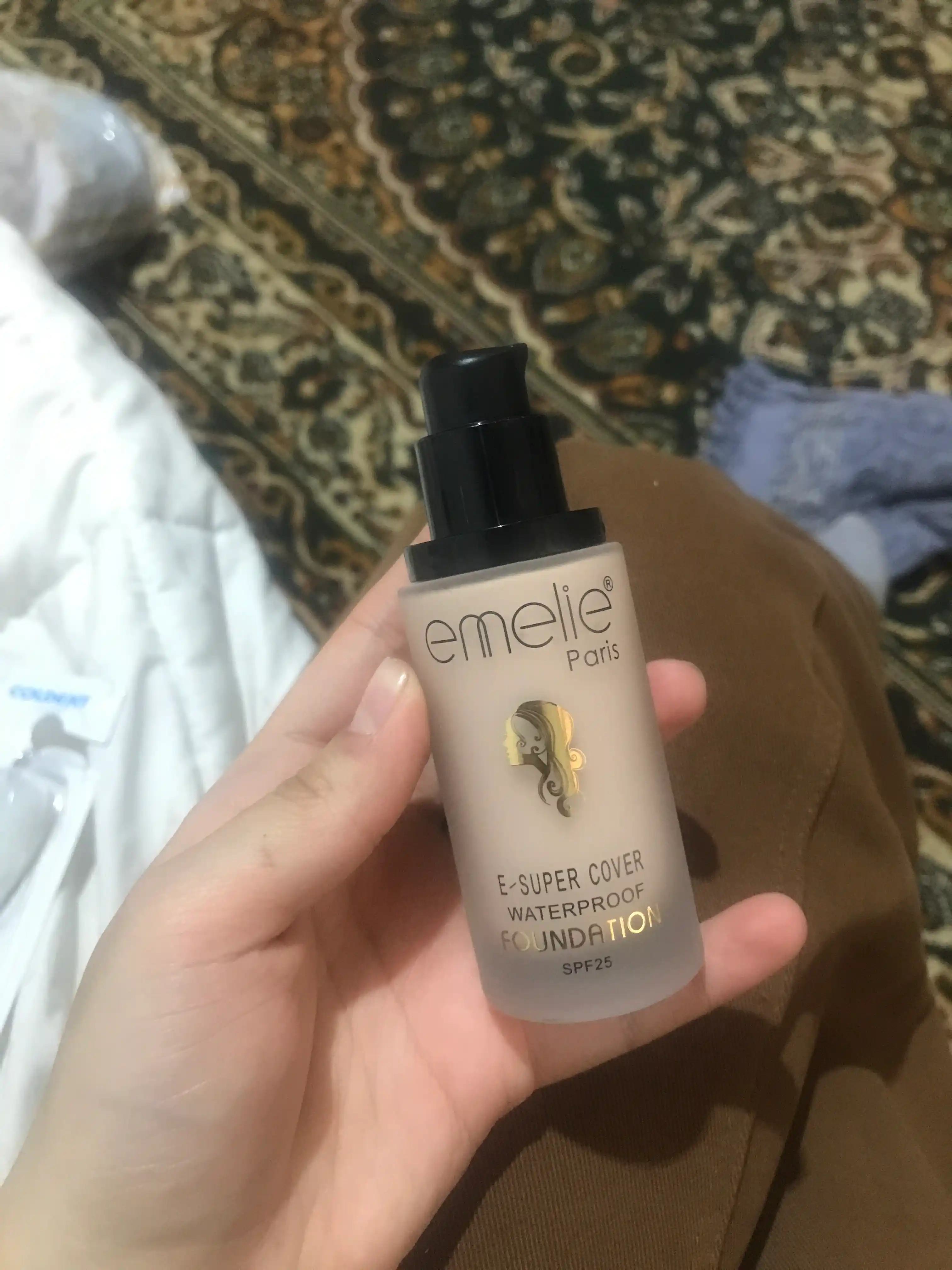 Emelie тональный крем для лица SPF 25, увлажняющий, матовый тон 01 и 02, 45 мл