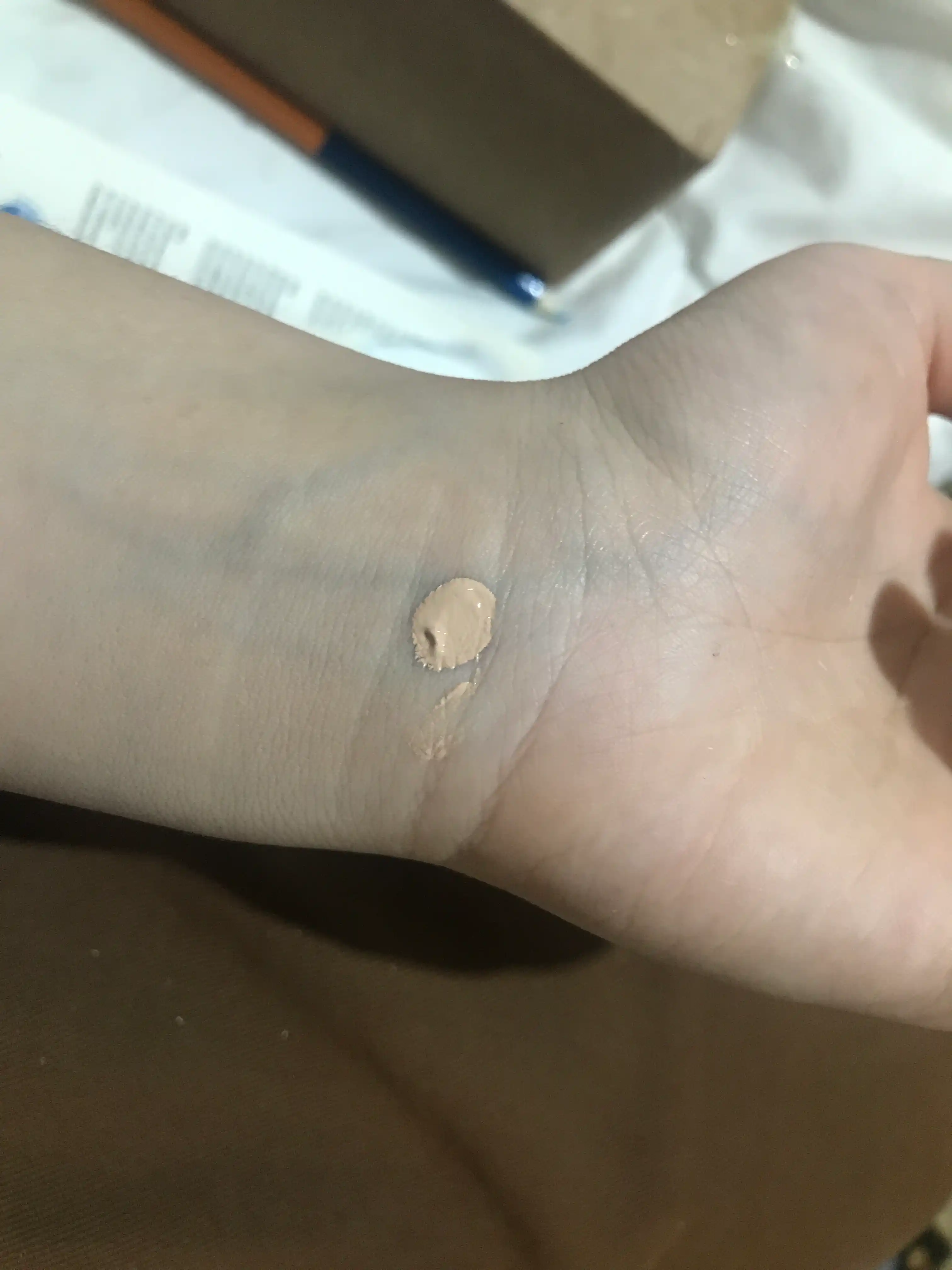 Emelie тональный крем для лица SPF 25, увлажняющий, матовый тон 01 и 02, 45 мл