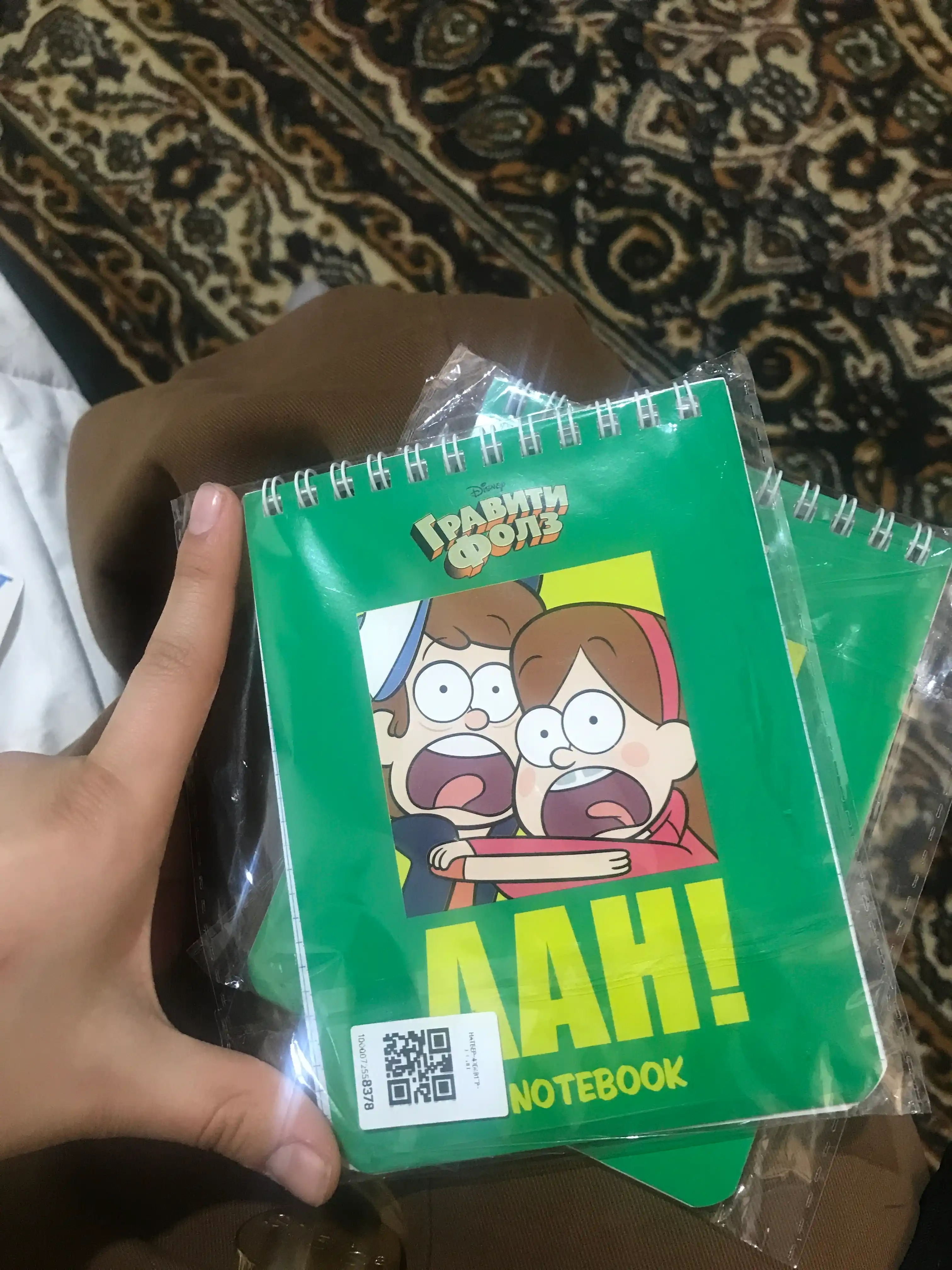 Taroqdagi yon daftar, Gravity Falls seriyasi, 40 l, A6f, katak, 40B6B1gr