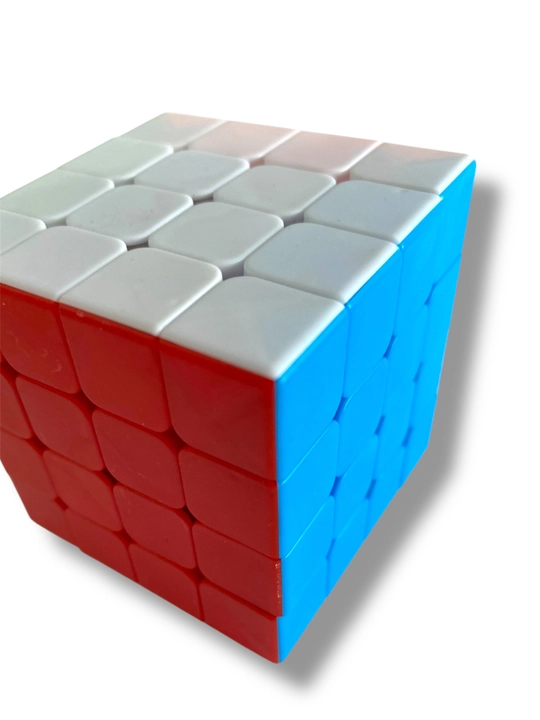 Mantiqiy va intellektual o'yinchoq: Rubik kubigi 4x4x4, Magic Cube, yorqin ranglar