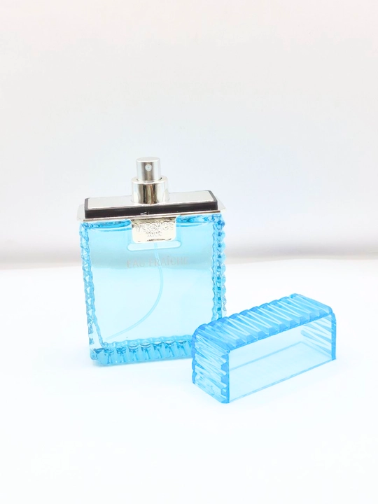 Versace Man Eau Fraiche, erkaklar uchun atir suvi (Eau de Toilette), 100 ml