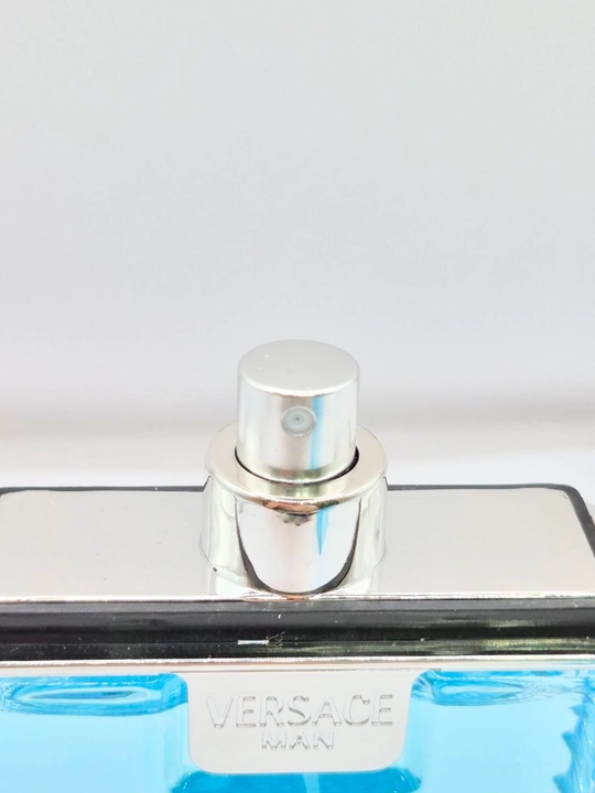 Versace Man Eau Fraiche, erkaklar uchun atir suvi (Eau de Toilette), 100 ml