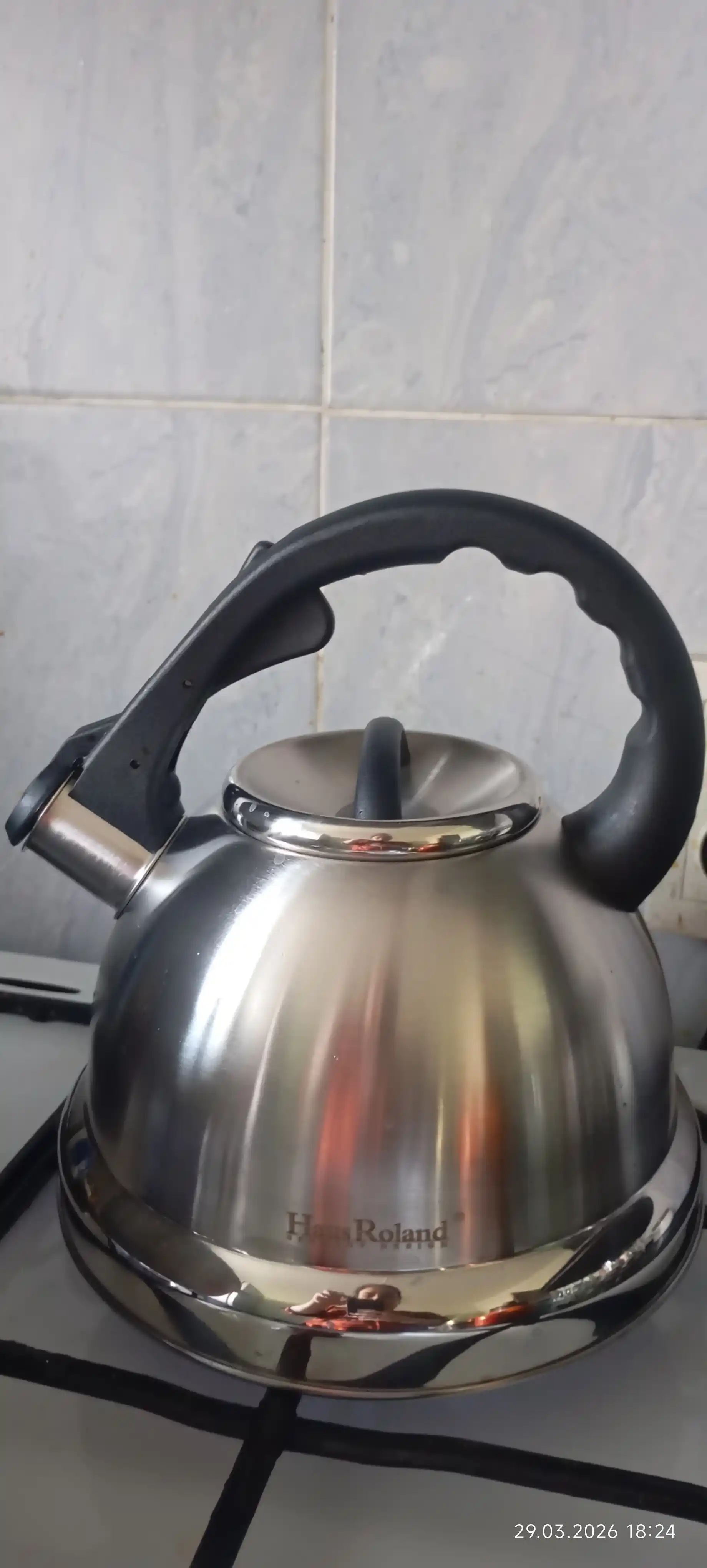 Haus Roland 3,5 lt hushtakli choynak: zanglamaydigan po‘lat, gaz va induksion plita uchun
