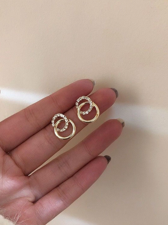 Серьги для женщин