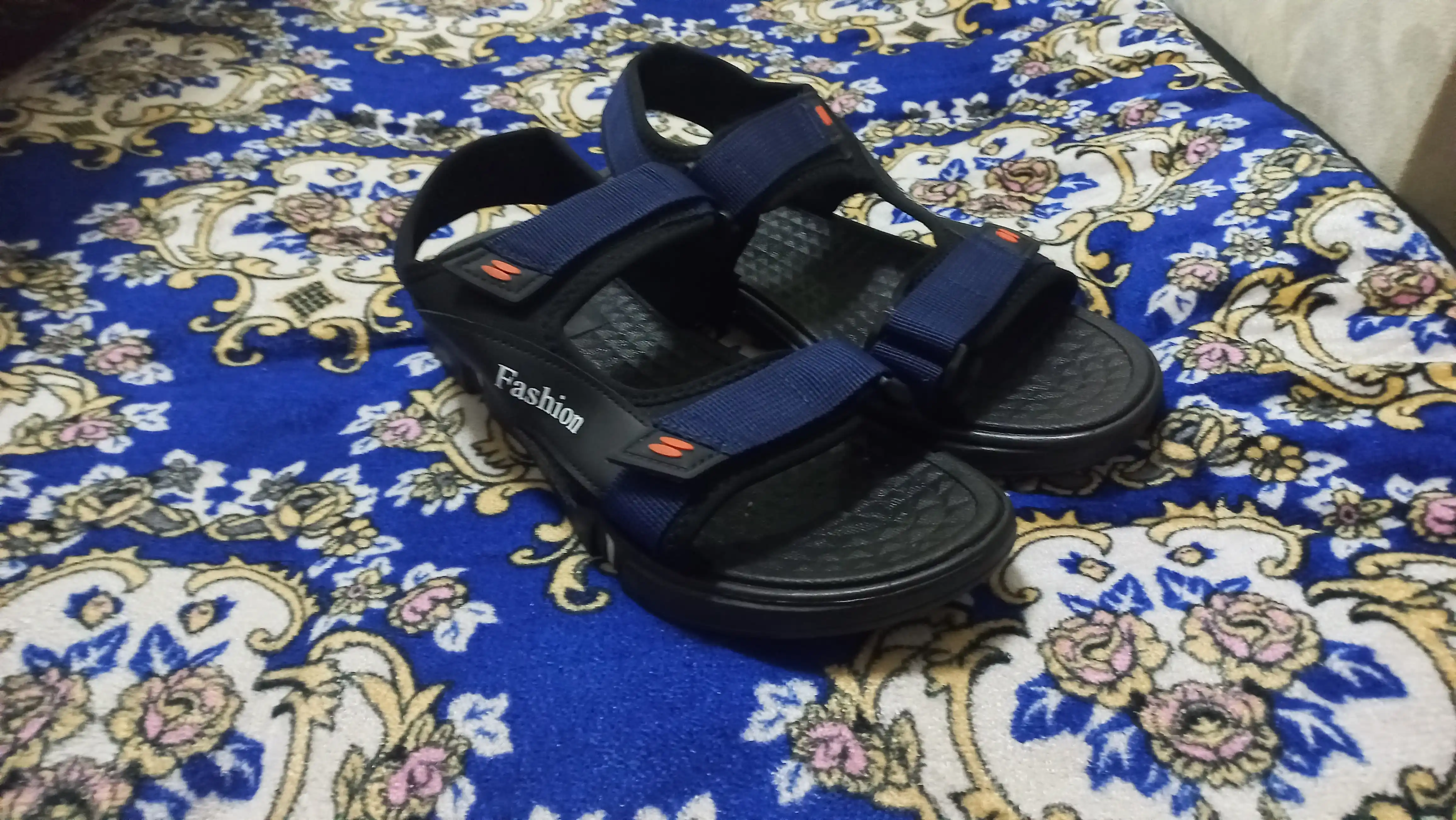 Erkaklar sandalilari, 40-45