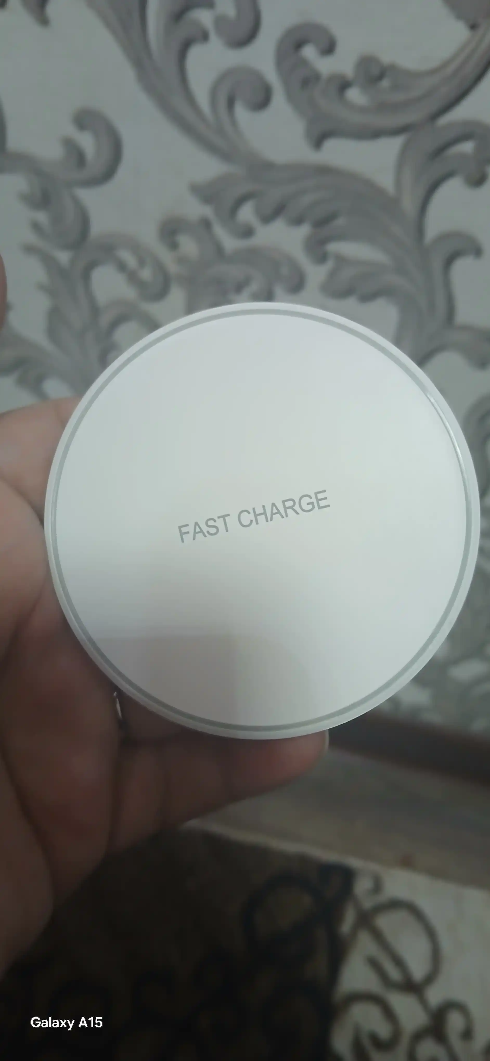 Fast Charge simsiz zaryadlash qurilmasi