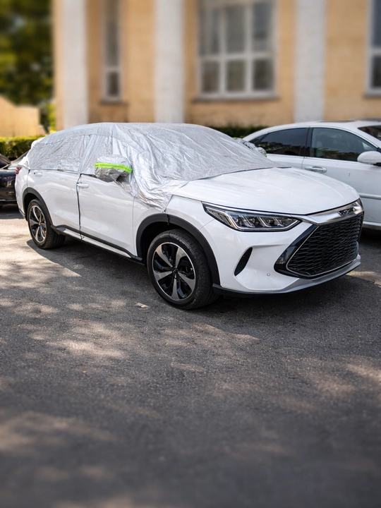 Avtomobil (sedan va jip) uchun universal himoya polotenti