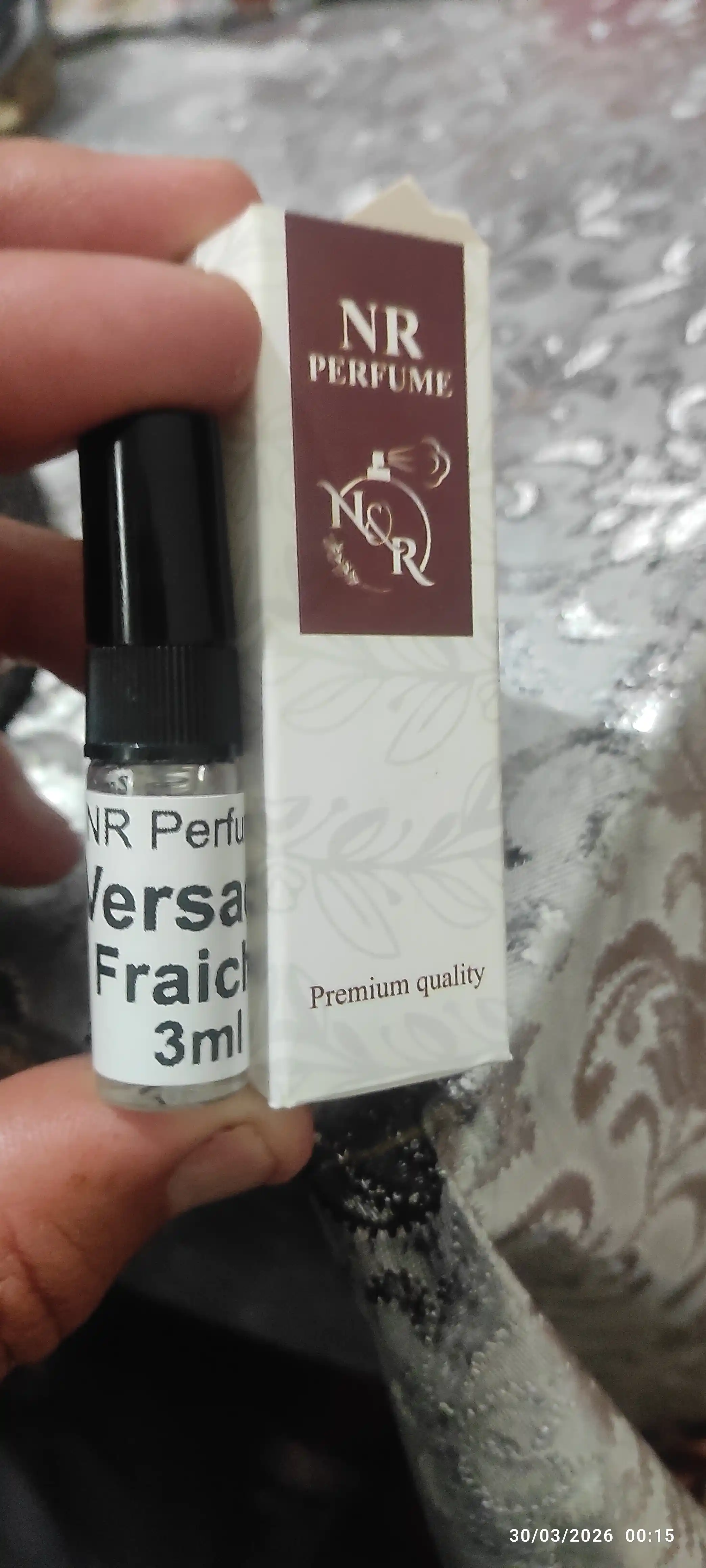 Erkaklar atiri Versace Fraiche Man, Fransiya