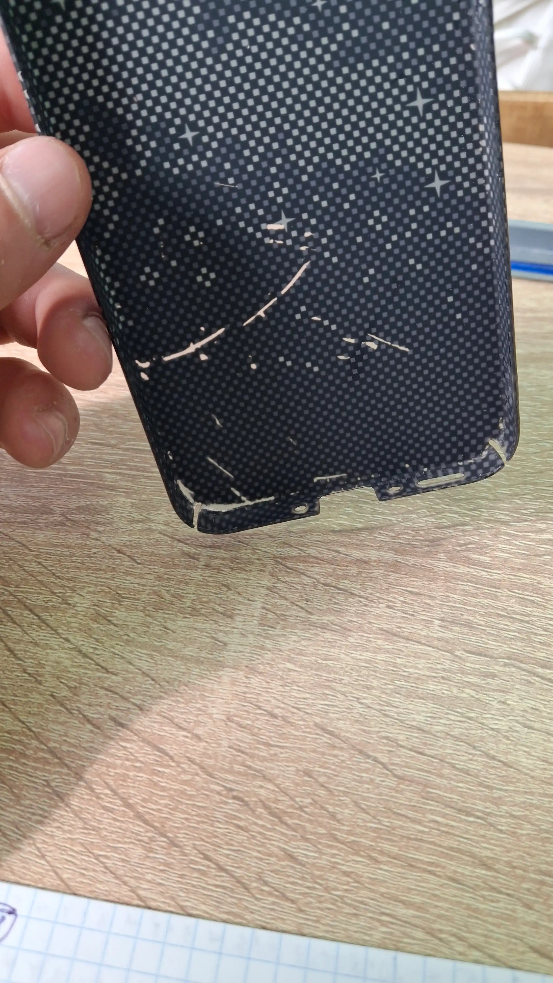 Карбоновый чехол для Samsung A25, A56, A16, A13, A34, A26, A35, A14, A17, A51, A07, A32,