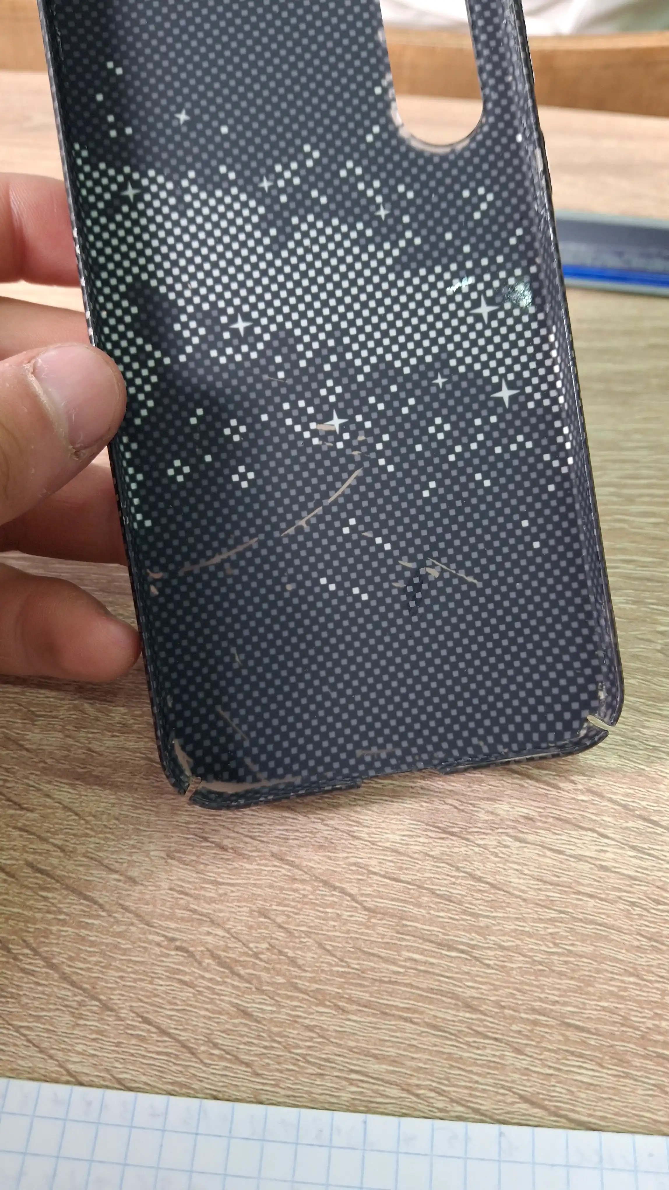 Карбоновый чехол для Samsung A25, A56, A16, A13, A34, A26, A35, A14, A17, A51, A07, A32,