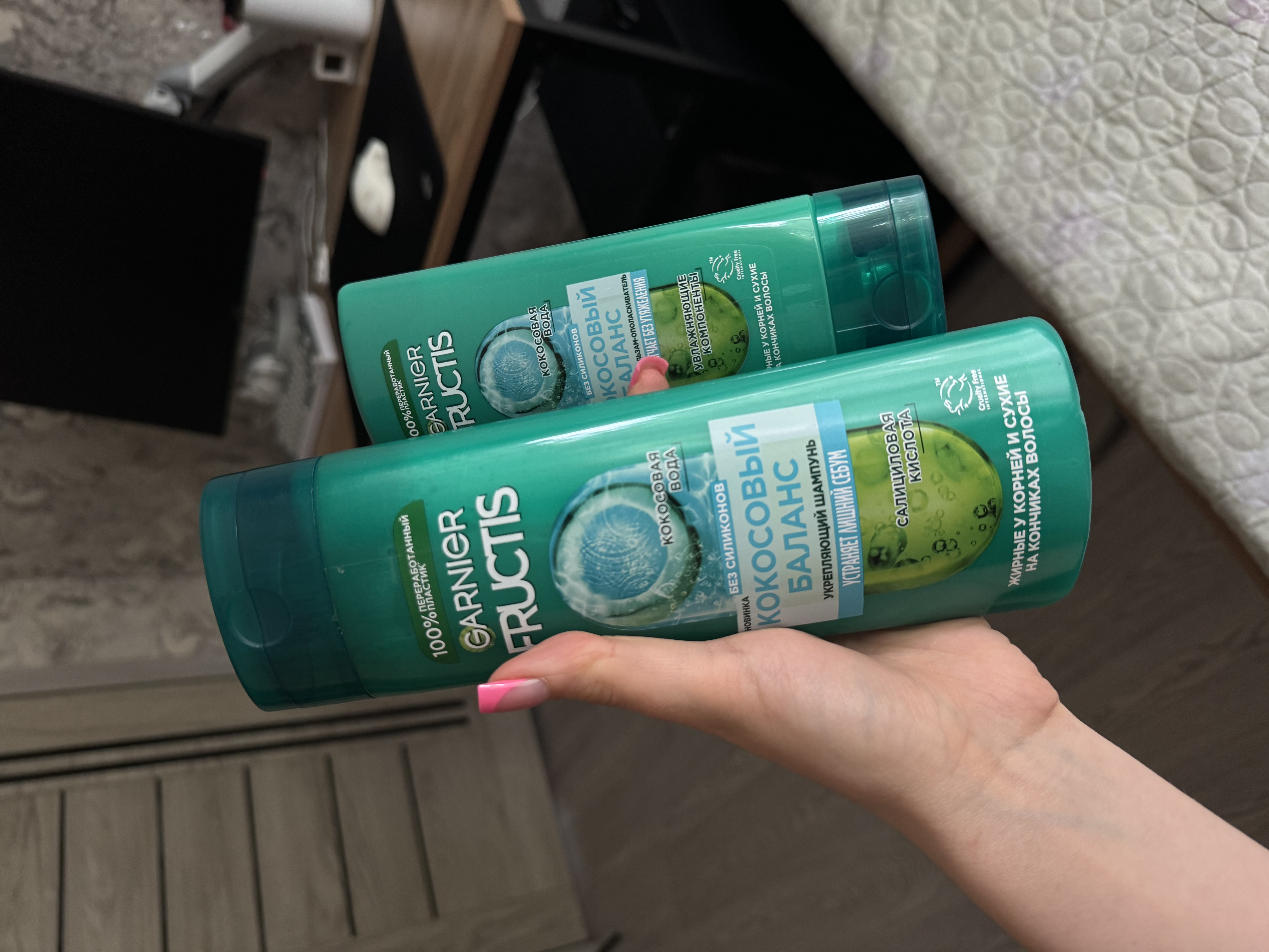 Garnier Fructis mustahkamlovchi shampun Fructis, kokos yong'og'i balansi, 400 ml
