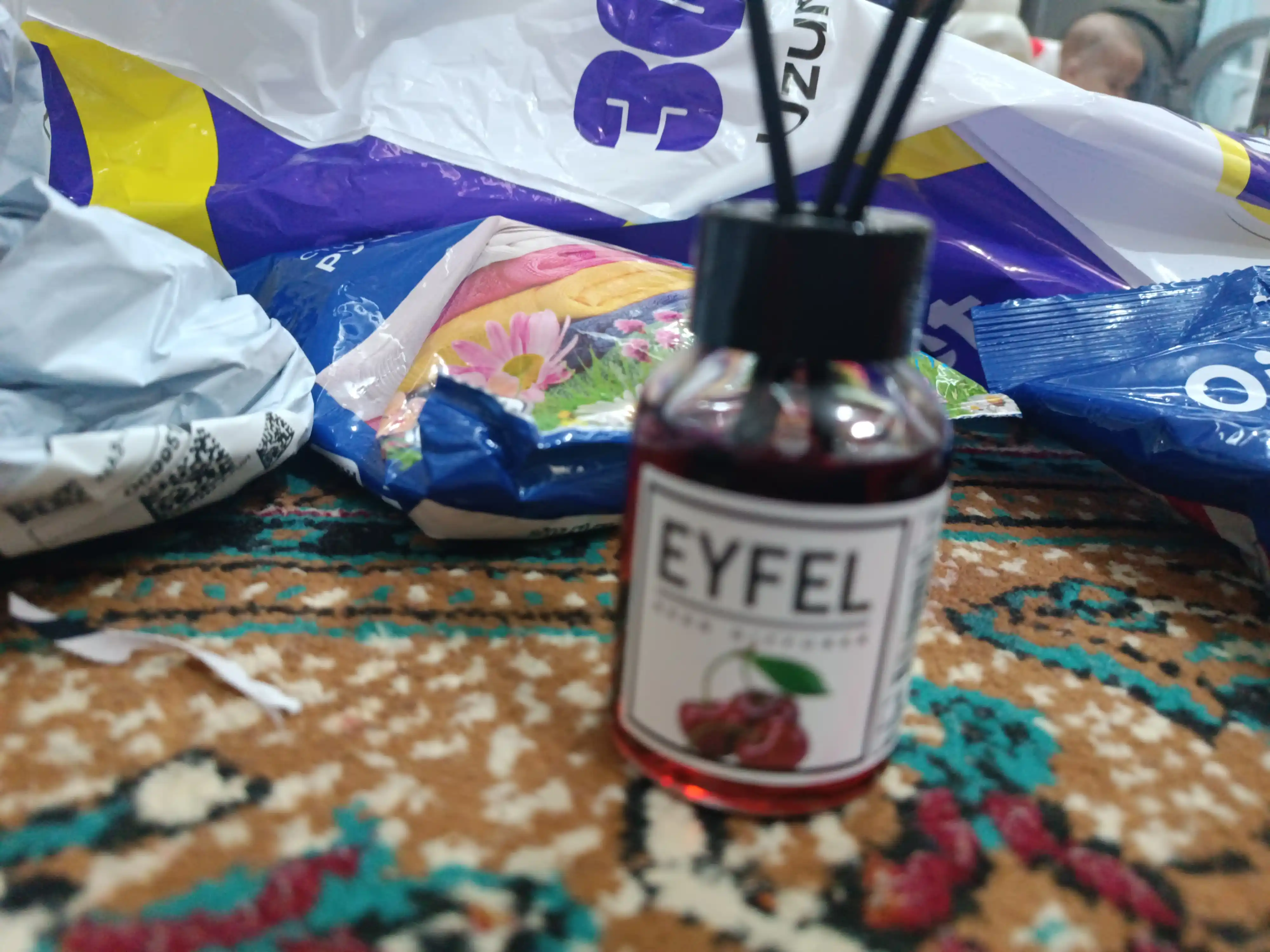 Uy, ofis va avto uchun havo xushbo'ylagichi "Eyfel"