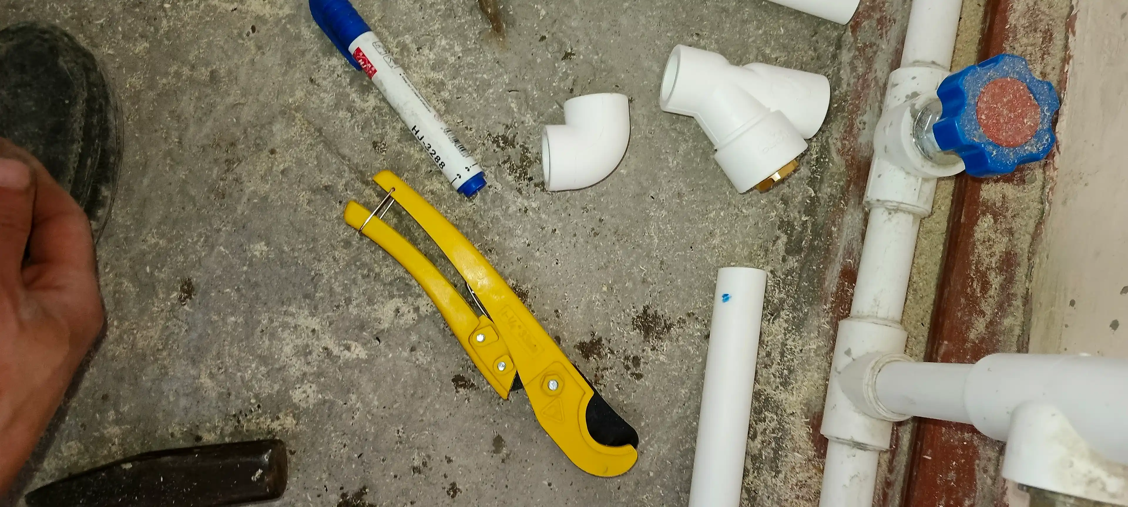 Труборез Deli EDL350033 PVC, 33 мм