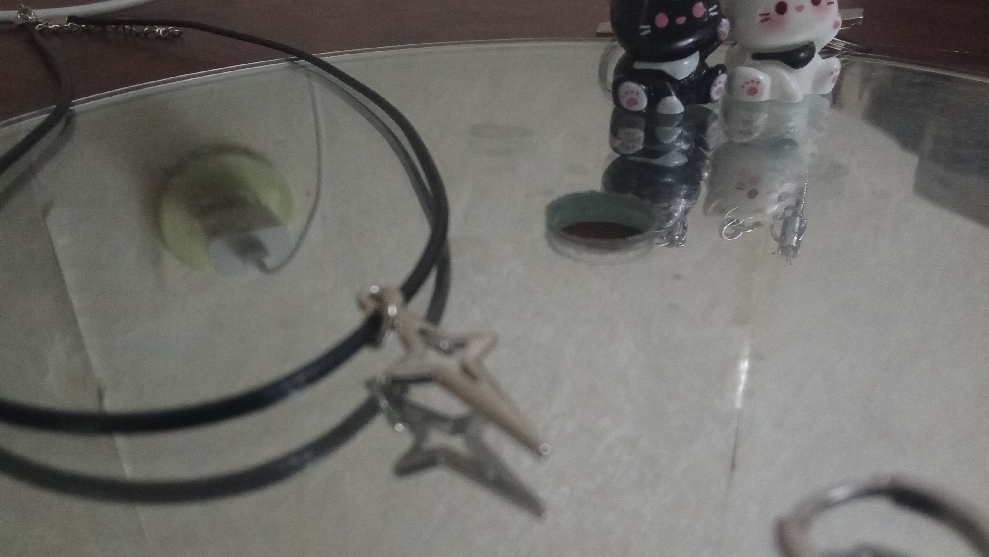 Kulon uniseks Y2K choker | Qora shnur va yulduz osma