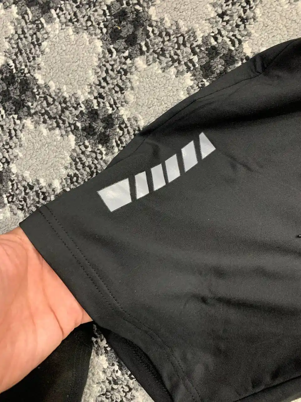 Mashg‘ulotlar va yugurish uchun erkaklar shortiklari fitnes va zal kundalik nafas oladigan
