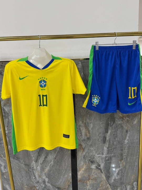 Jahon klublari va terma jamoalarining bolalar futbol formalari (futbolka va shortiklar) - 