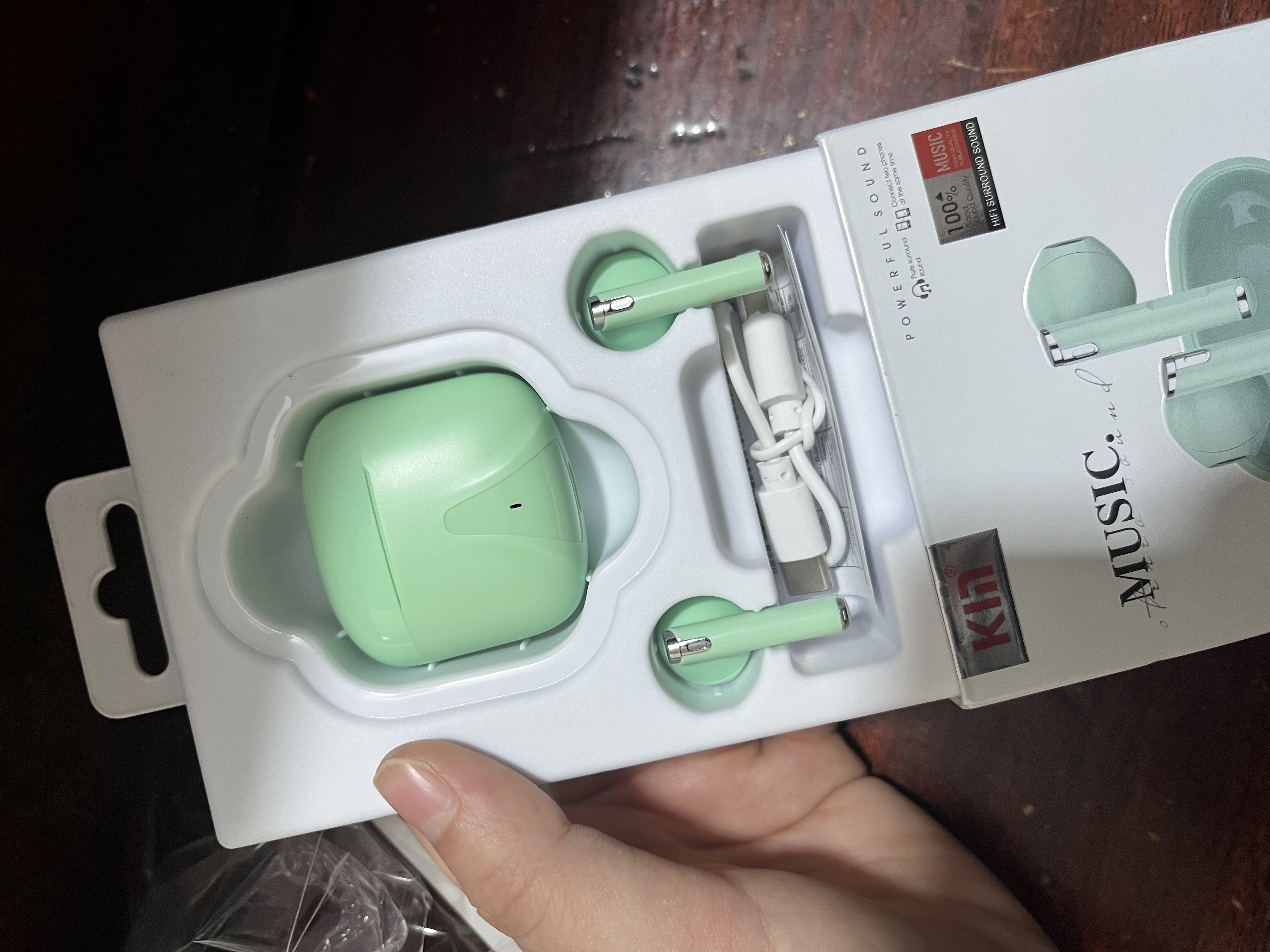 Simsiz quloqchinlar KIN KL55, Bluetooth 5.4, sensor boshqaruv, mikrofon, 6 rang