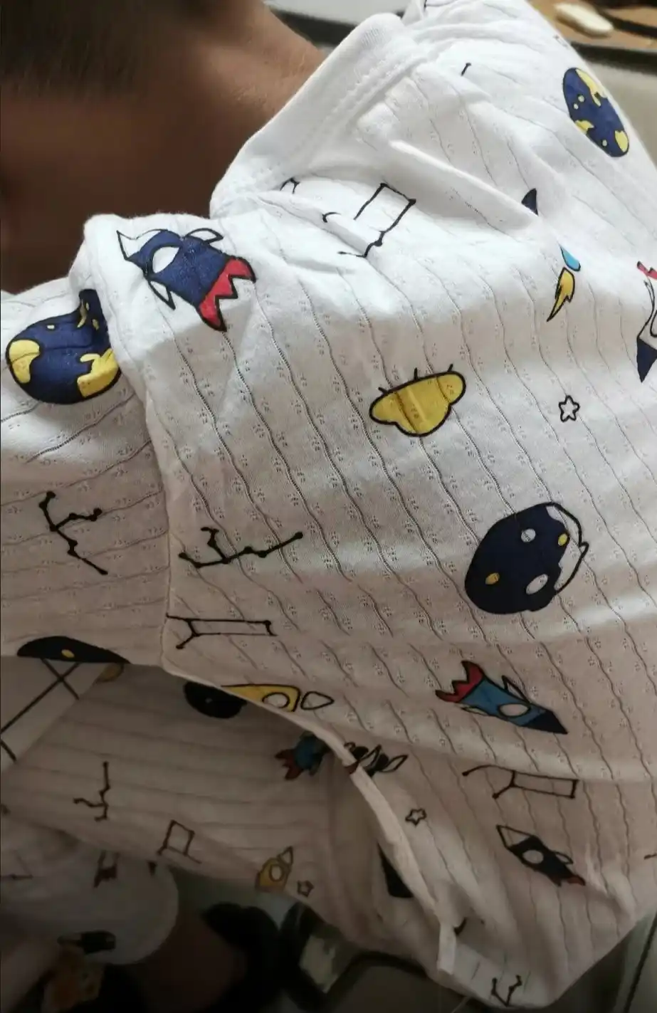 Yengil bolalar pijamasi, uxlash va dam olish uchun to'plam