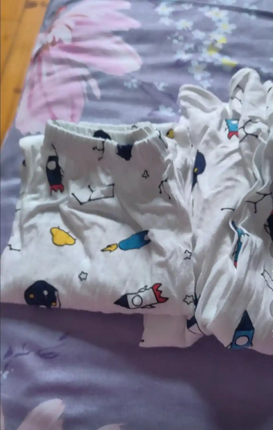 Yengil bolalar pijamasi, uxlash va dam olish uchun to'plam