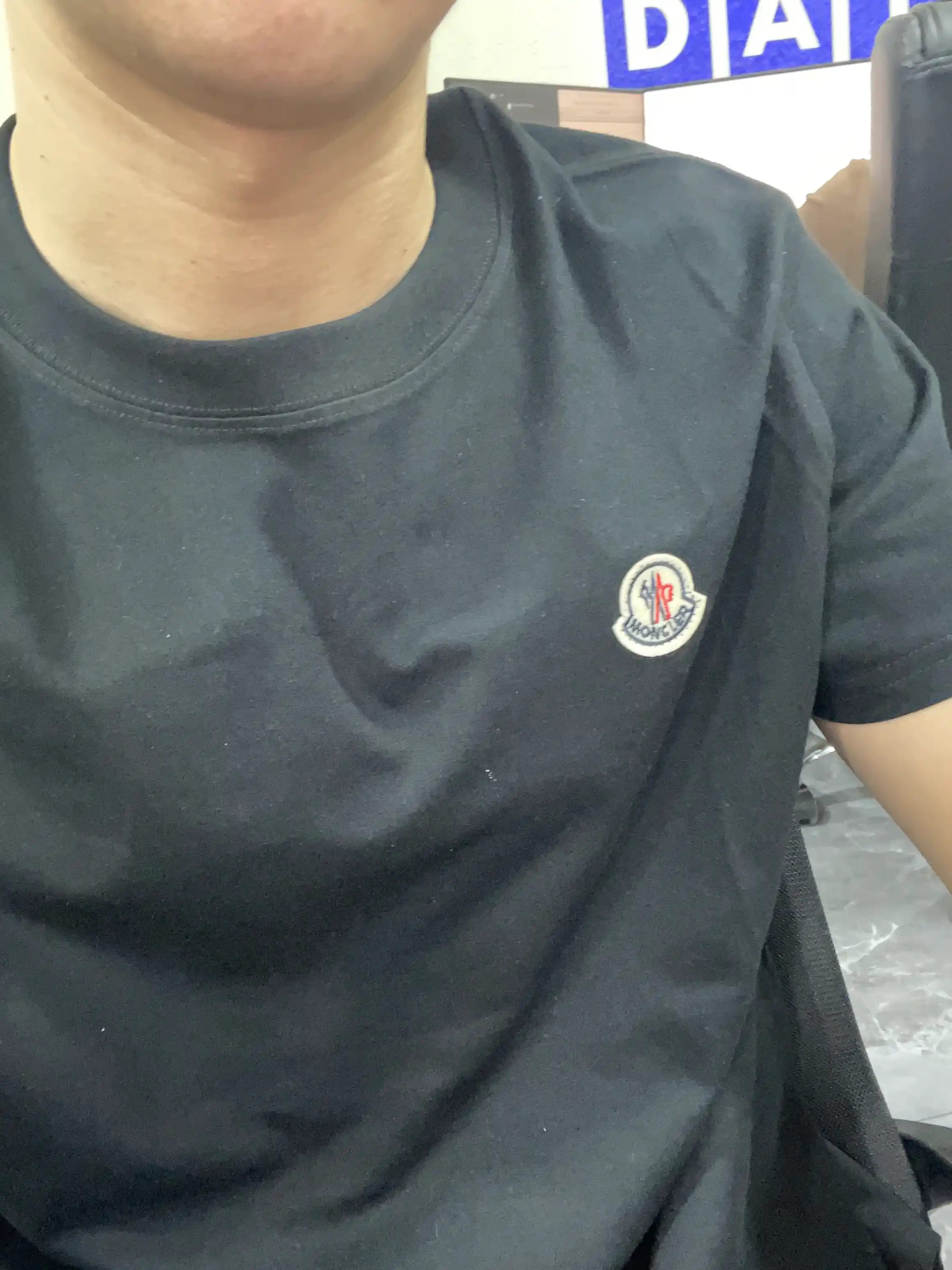 Moncler bazaviy erkaklar futbolkasi (100% paxta, yuqori sifat)