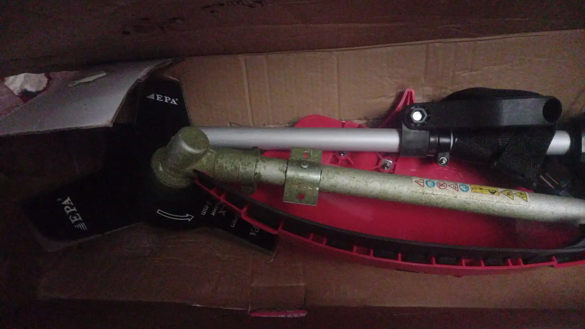 EPA elektr trimmeri EET-1400 (1400 Vt)
