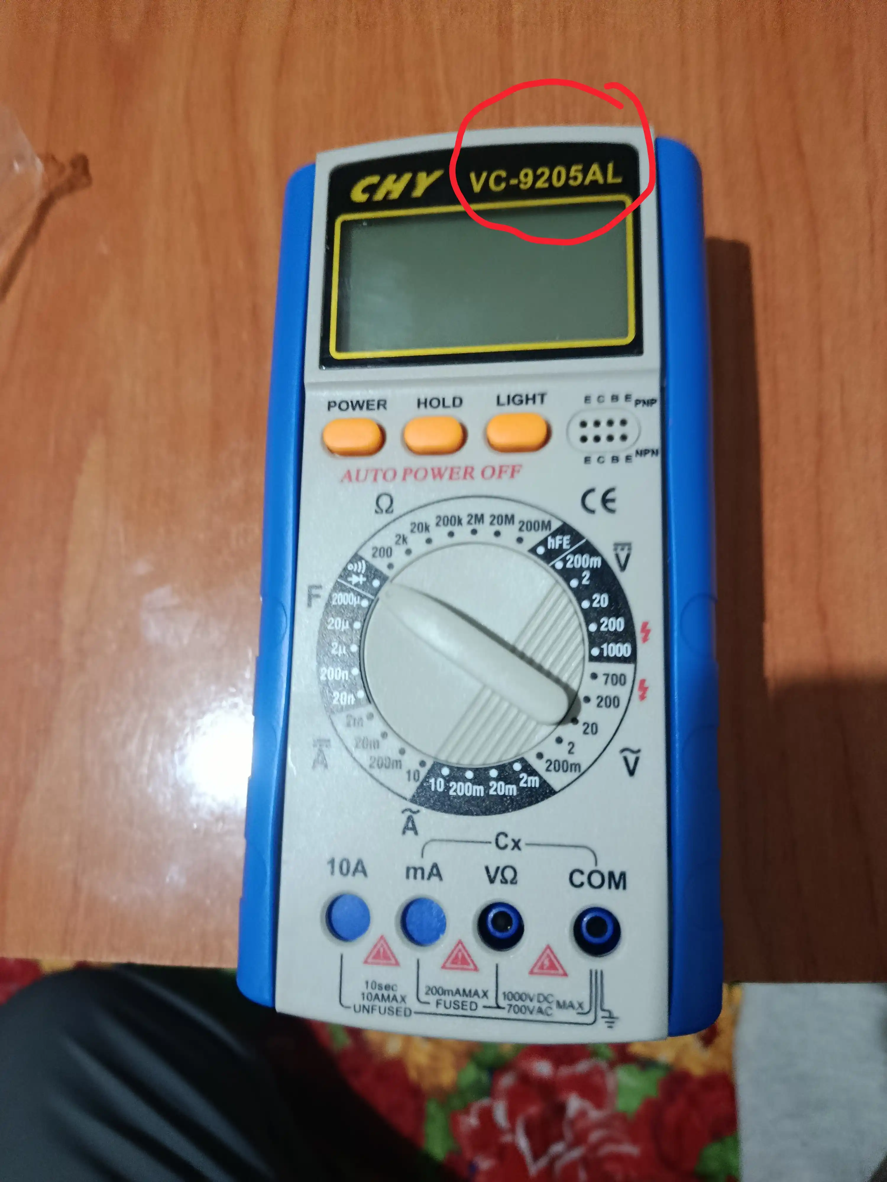 Multimetr raqamli, tester, voltmetr, model CHY VC9208AL