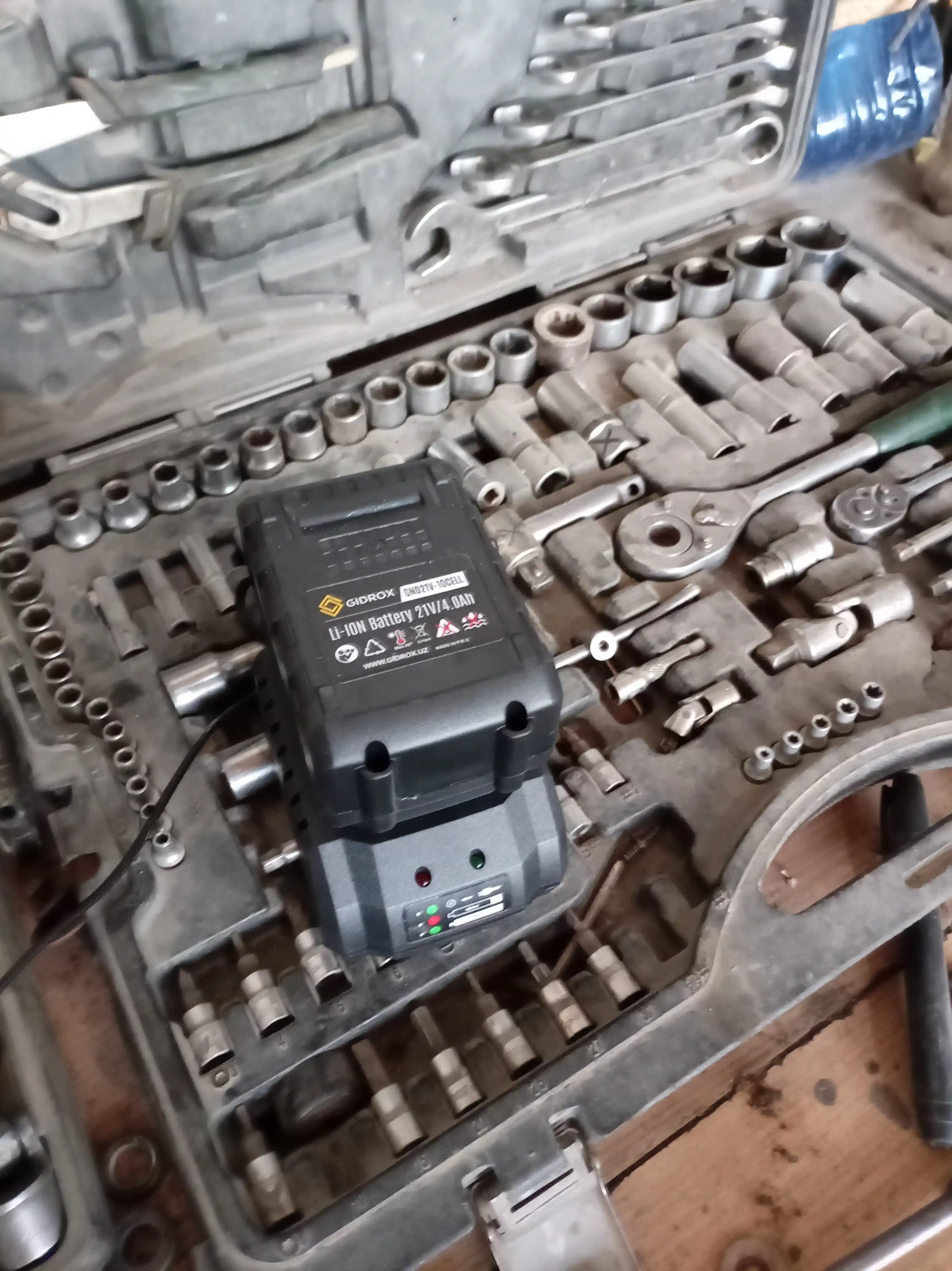 Гайковерт ударный, профессиональный гайковёрт GIDROX GPD-21V-D 600 N.M